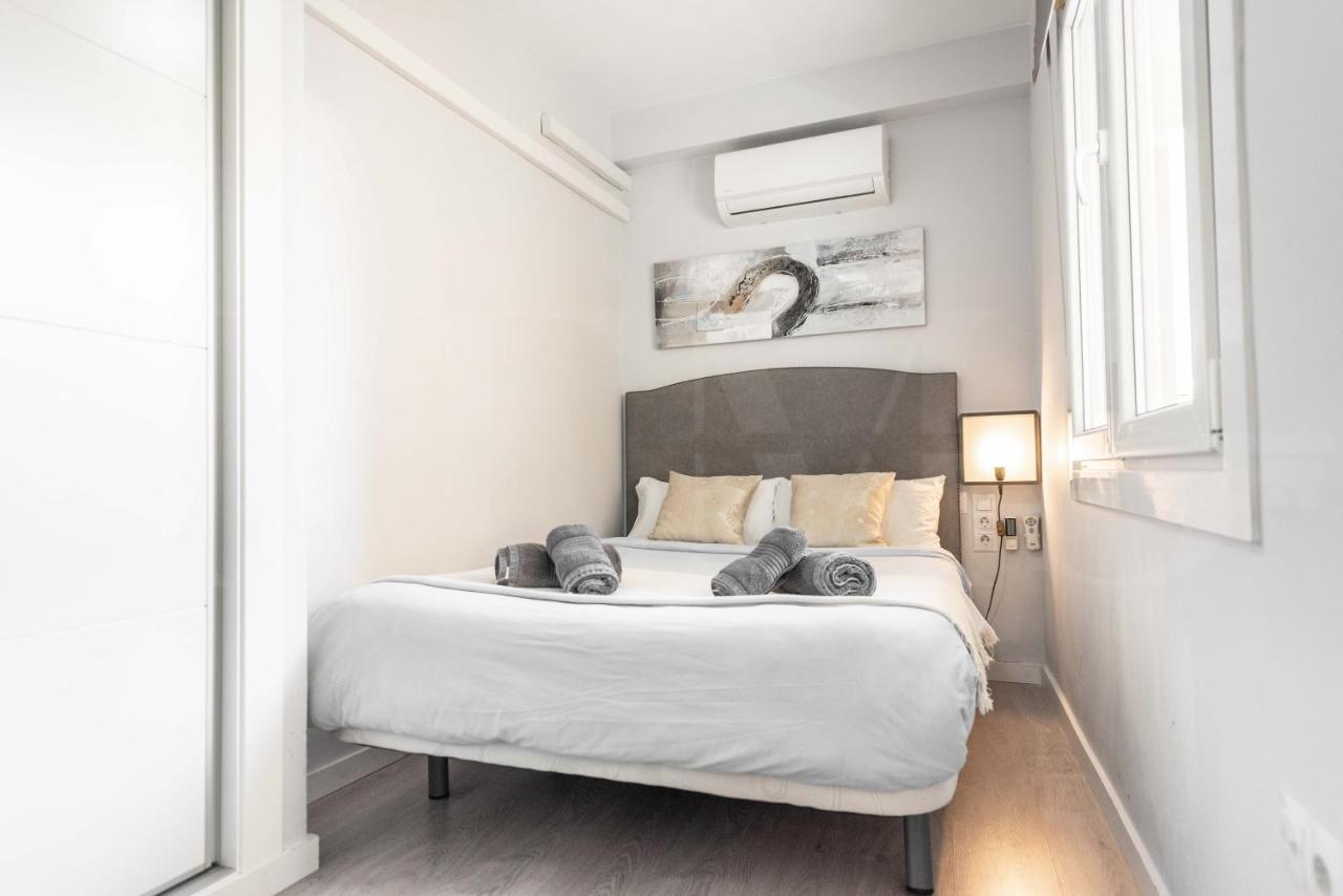 Cosy Flat With Private Balcony - Historic Center By Rems Apartment Malaga Ngoại thất bức ảnh